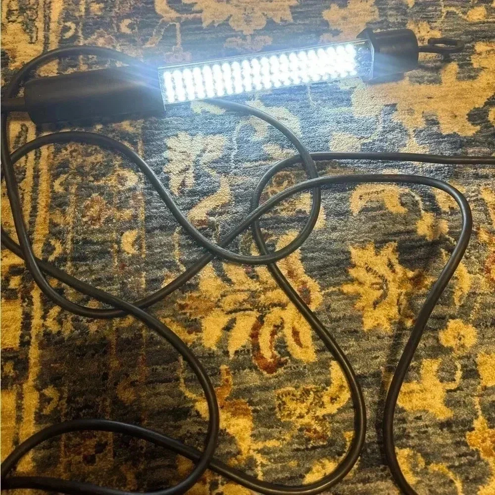 Craftsman Work Light with 60 LED Lights #73903 black/BUILT IN HOOK flashlight